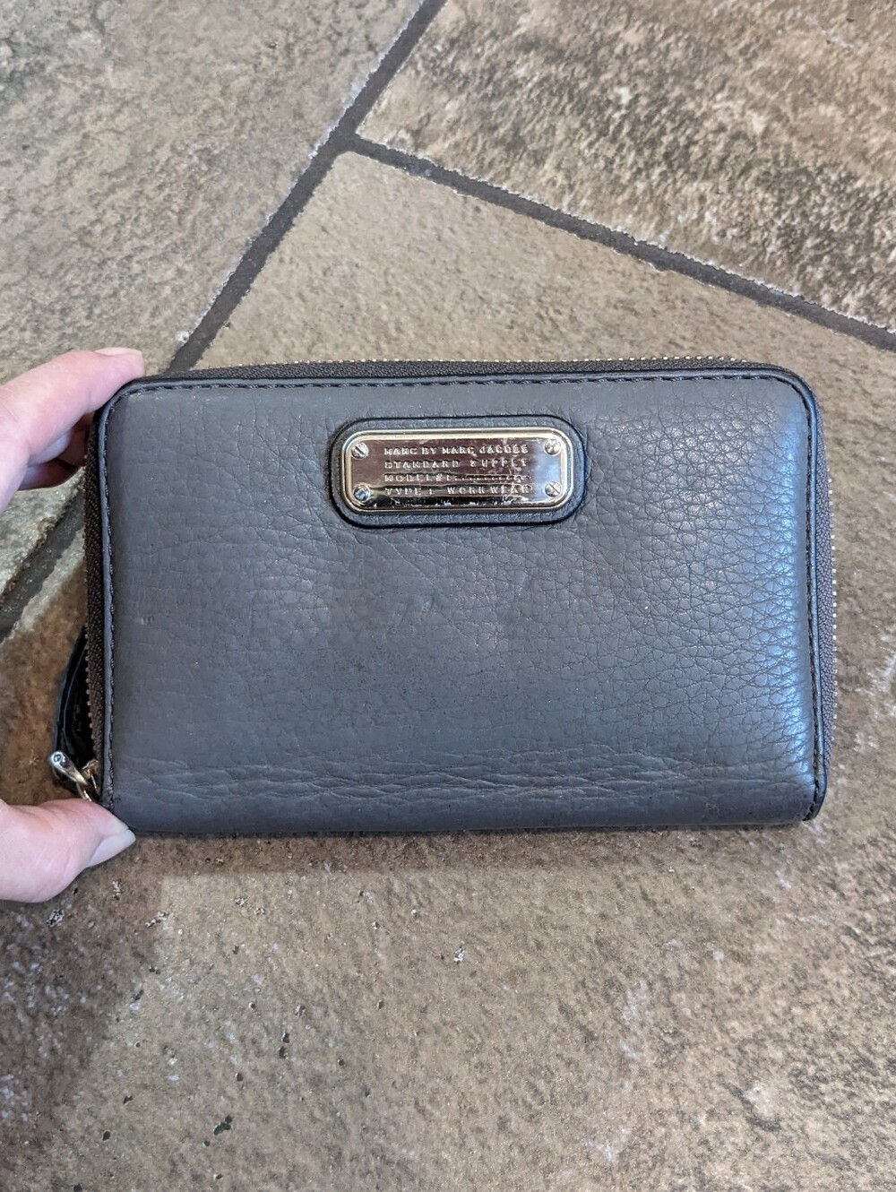 Marc by Marc Jacobs Baddie Y2K Dark Gray Pebbled Leather Zip Card Holder Wallet